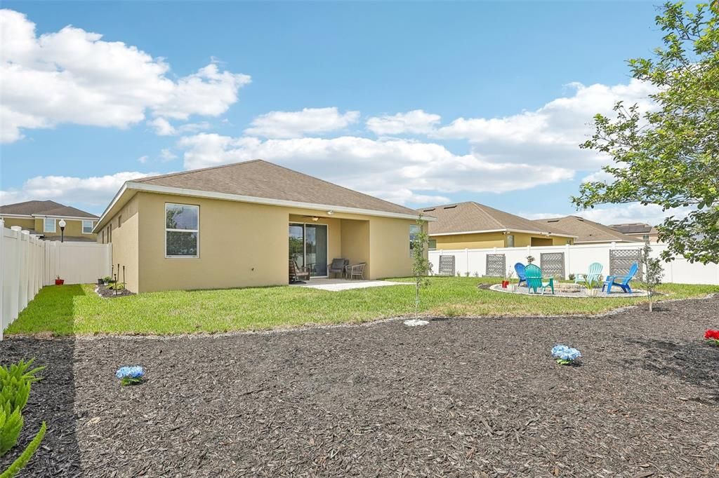 For Sale: $360,000 (4 beds, 2 baths, 1841 Square Feet)