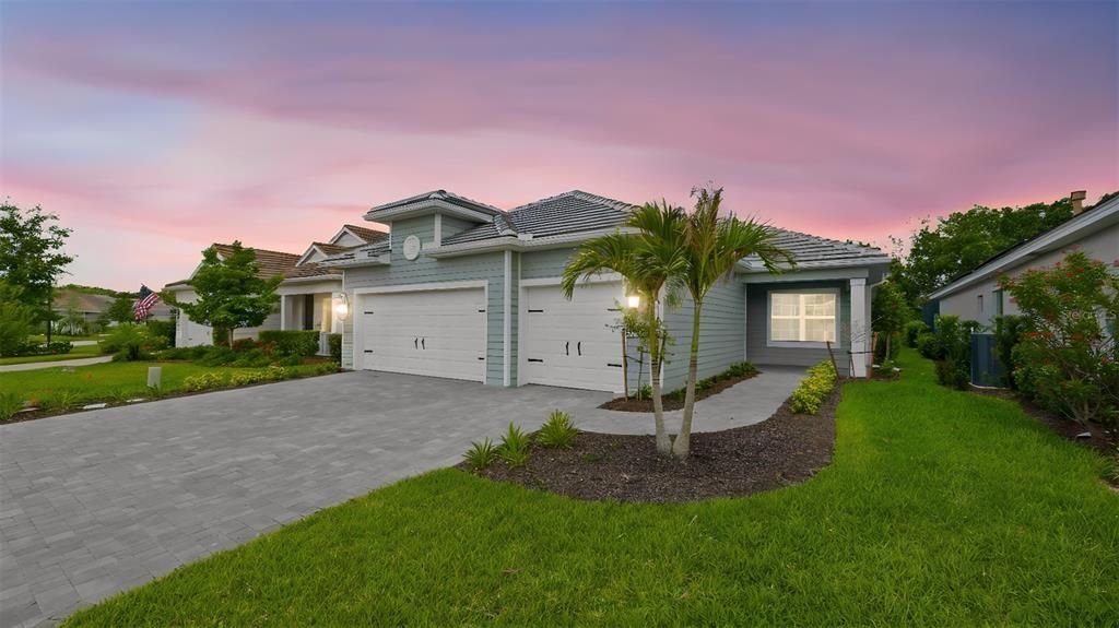 For Sale: $457,283 (3 beds, 2 baths, 2079 Square Feet)