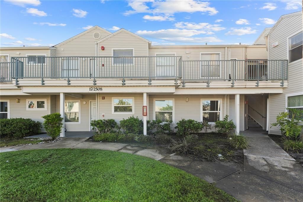 For Sale: $115,000 (1 beds, 1 baths, 680 Square Feet)