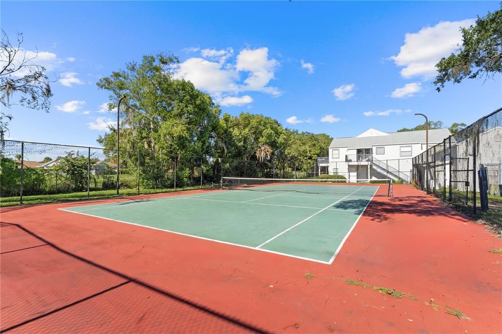 For Sale: $115,000 (1 beds, 1 baths, 680 Square Feet)