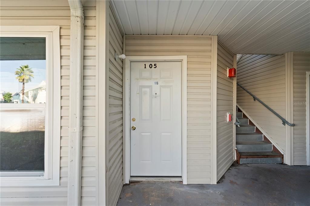 For Sale: $115,000 (1 beds, 1 baths, 680 Square Feet)