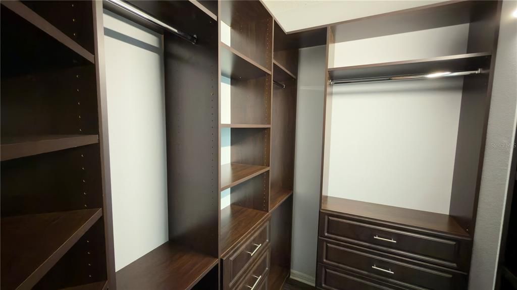 For Sale: $479,000 (4 beds, 2 baths, 2390 Square Feet)