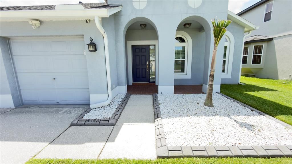 For Sale: $479,000 (4 beds, 2 baths, 2390 Square Feet)