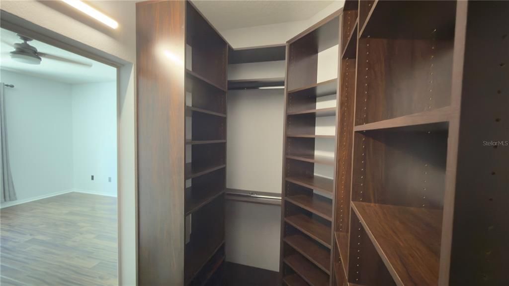 For Sale: $479,000 (4 beds, 2 baths, 2390 Square Feet)