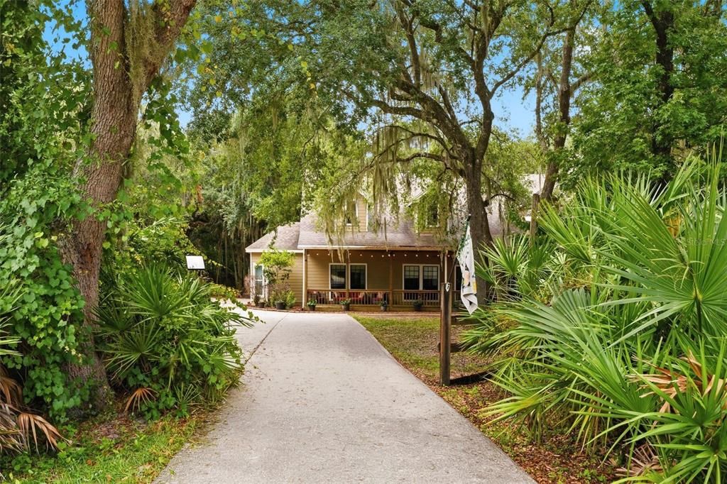For Sale: $875,000 (5 beds, 3 baths, 3408 Square Feet)
