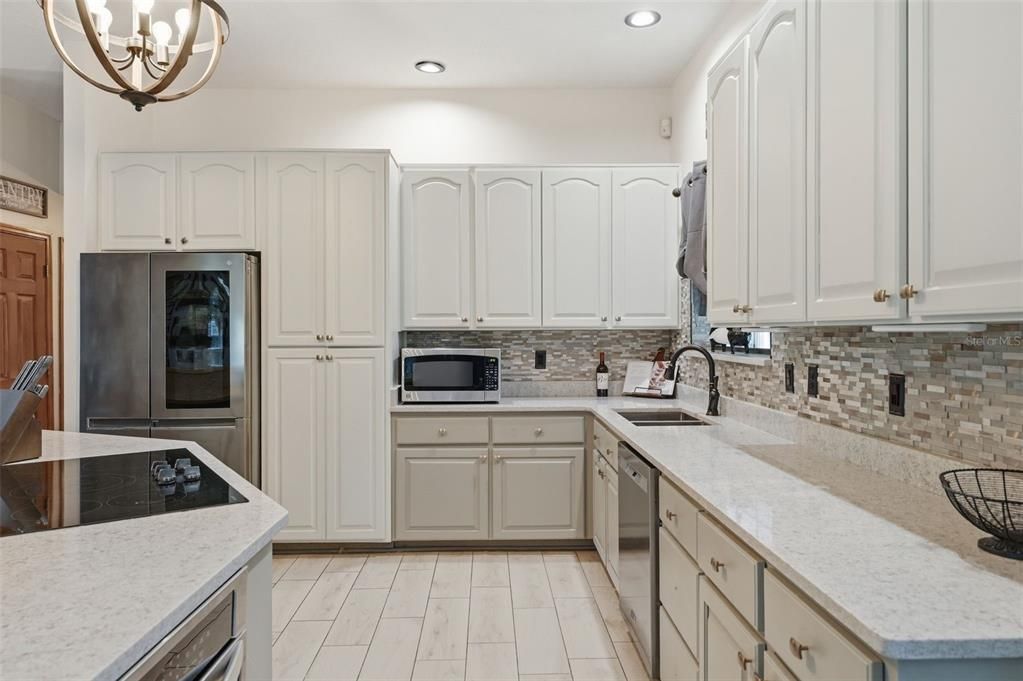 For Sale: $875,000 (5 beds, 3 baths, 3408 Square Feet)