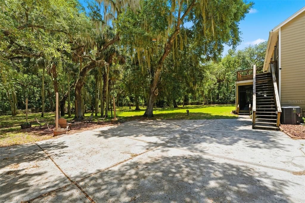 For Sale: $875,000 (5 beds, 3 baths, 3408 Square Feet)