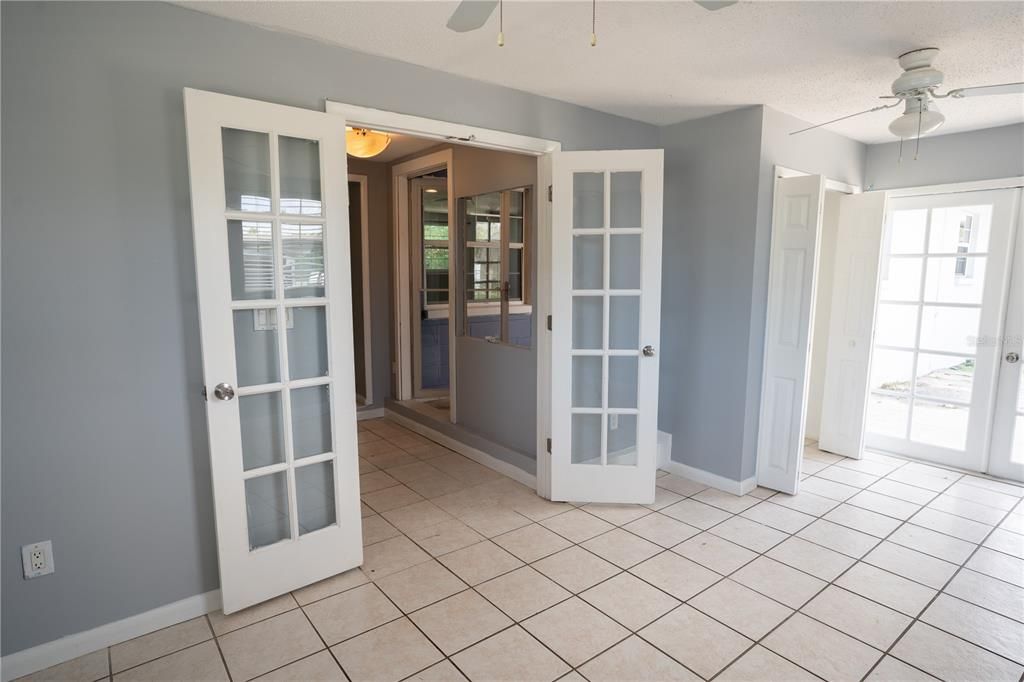 En Venta: $305,000 (3 camas, 1 baños, 1193 Pies cuadrados)