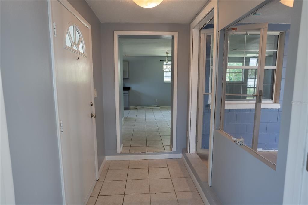 En Venta: $305,000 (3 camas, 1 baños, 1193 Pies cuadrados)