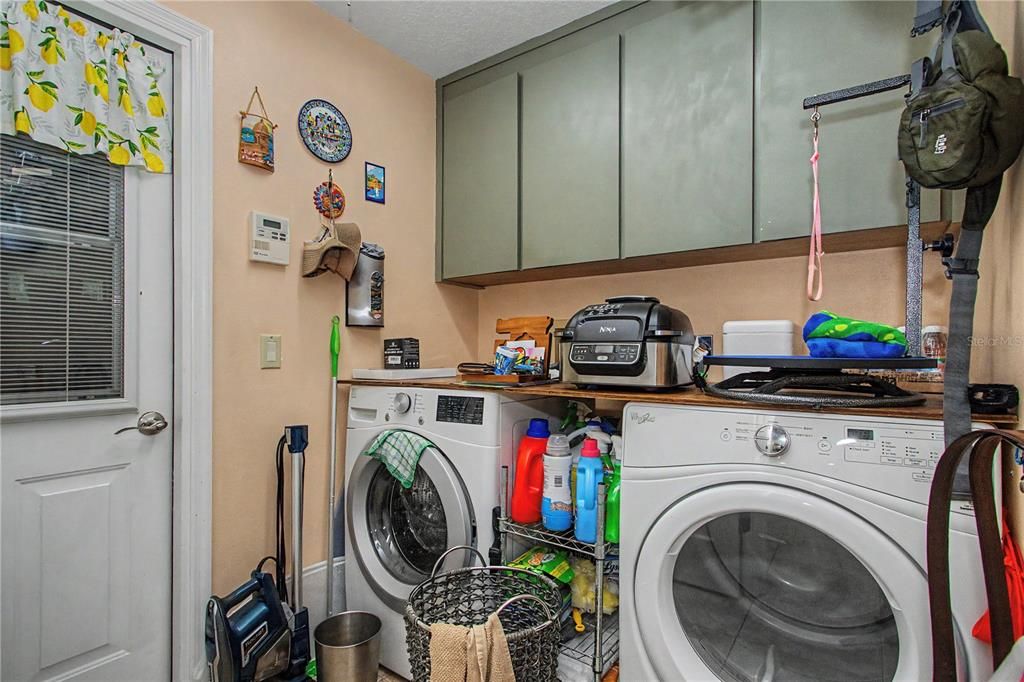 For Sale: $410,000 (3 beds, 2 baths, 2013 Square Feet)