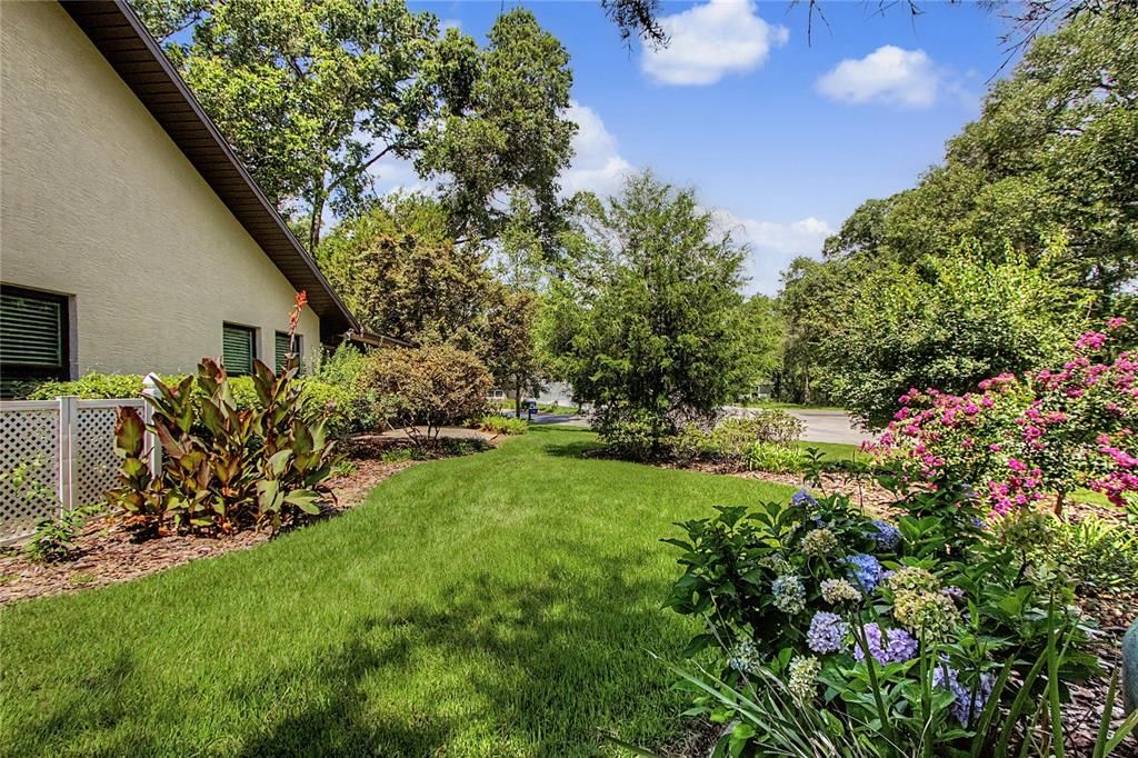 For Sale: $410,000 (3 beds, 2 baths, 2013 Square Feet)