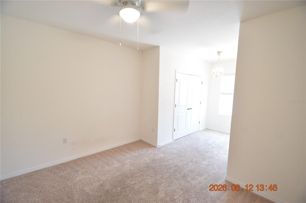 В аренду: $2,300 (3 спален, 2 ванн, 1707 Квадратных фут)