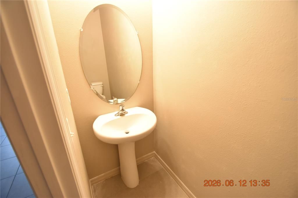 В аренду: $2,300 (3 спален, 2 ванн, 1707 Квадратных фут)