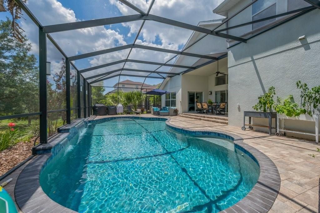 Под контрактом: $799,900 (4 спален, 3 ванн, 3426 Квадратных фут)
