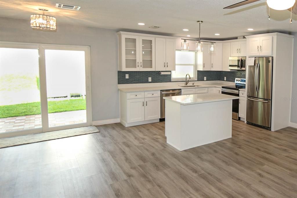For Rent: $3,100 (3 beds, 2 baths, 1222 Square Feet)