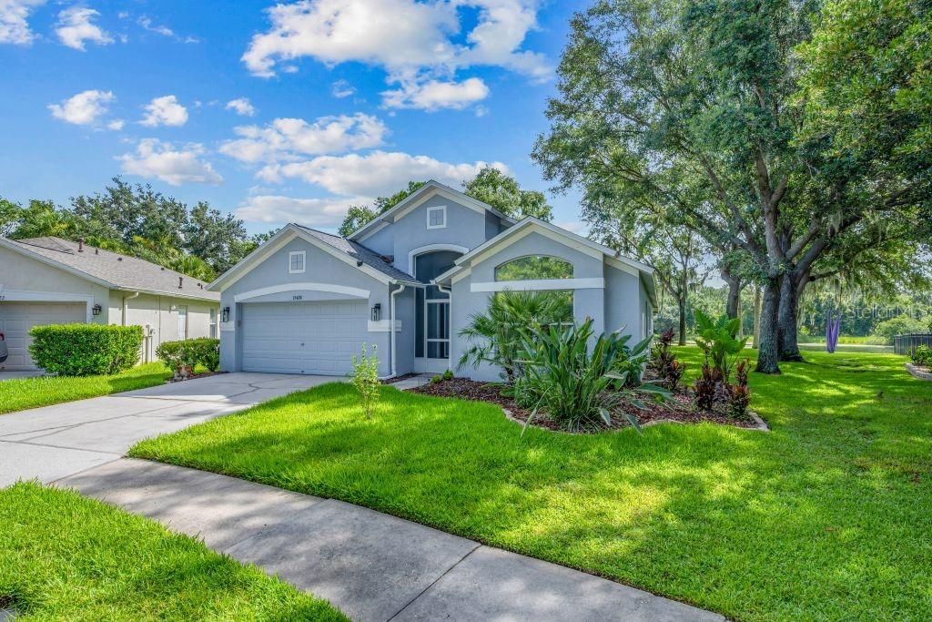 For Sale: $439,900 (3 beds, 2 baths, 1956 Square Feet)