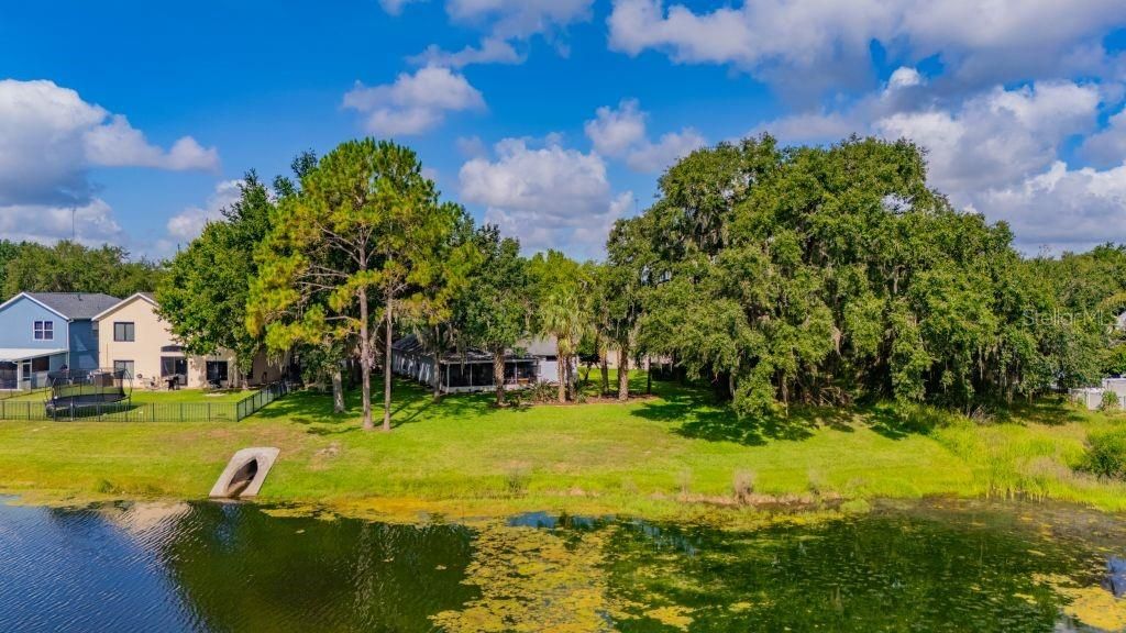 For Sale: $439,900 (3 beds, 2 baths, 1956 Square Feet)