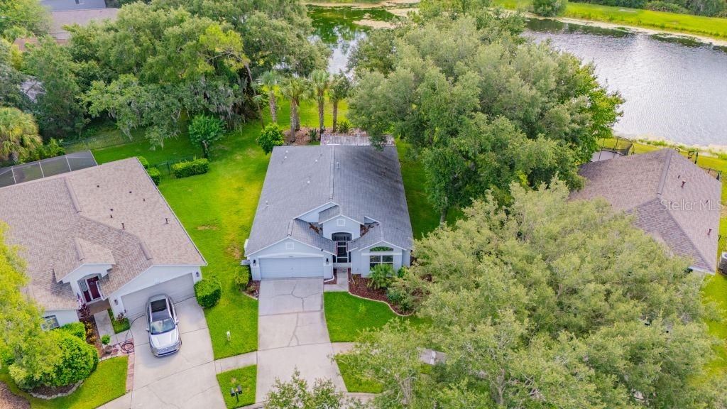 For Sale: $439,900 (3 beds, 2 baths, 1956 Square Feet)