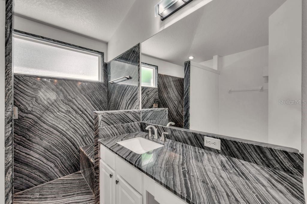For Sale: $439,900 (3 beds, 2 baths, 1956 Square Feet)