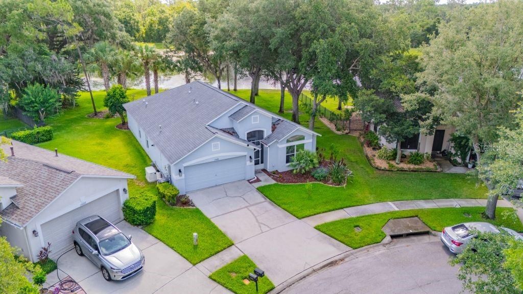 For Sale: $439,900 (3 beds, 2 baths, 1956 Square Feet)