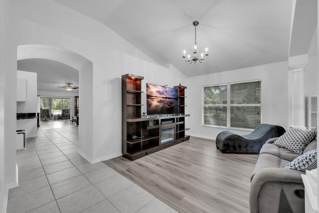 For Sale: $439,900 (3 beds, 2 baths, 1956 Square Feet)