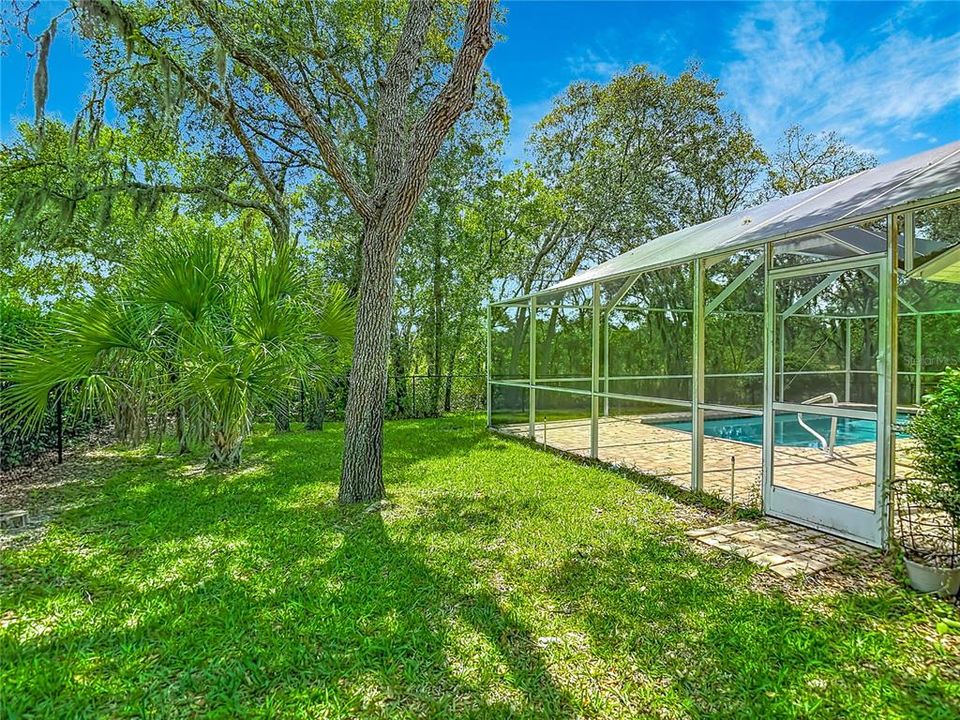 En Venta: $545,000 (3 camas, 2 baños, 2335 Pies cuadrados)