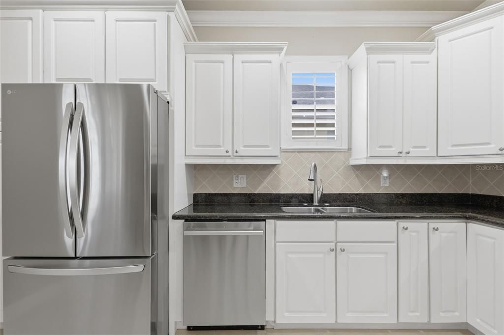 For Sale: $269,900 (3 beds, 2 baths, 1887 Square Feet)