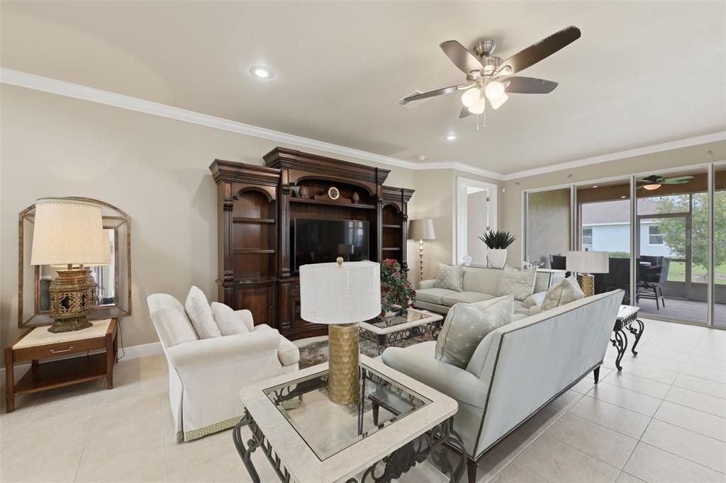 For Sale: $269,900 (3 beds, 2 baths, 1887 Square Feet)