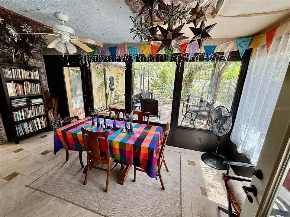 На продажу: $449,500 (3 спален, 2 ванн, 1802 Квадратных фут)