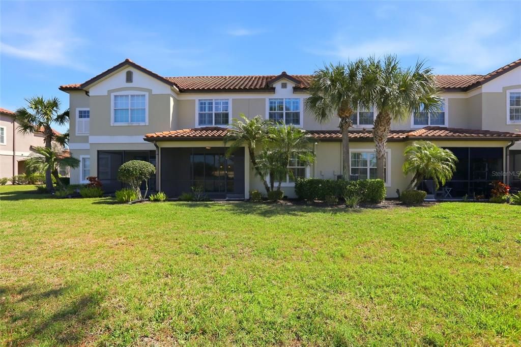 For Rent: $2,950 (3 beds, 2 baths, 2262 Square Feet)