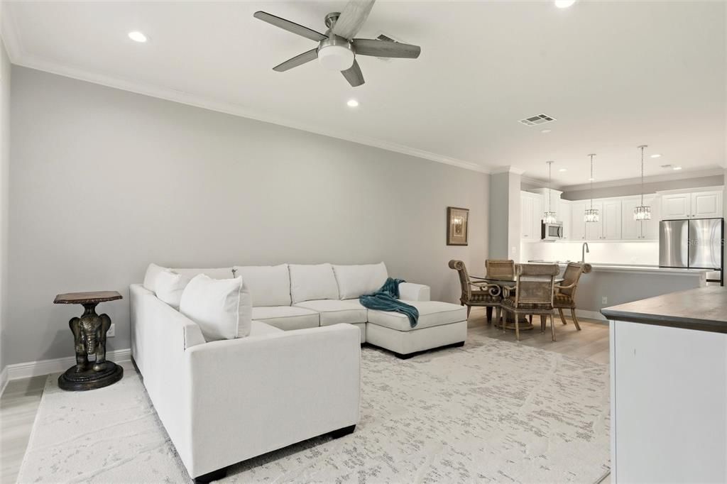For Rent: $2,950 (3 beds, 2 baths, 2262 Square Feet)