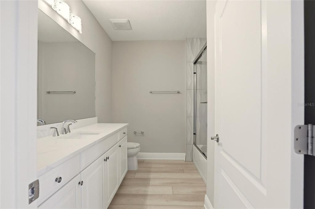 For Rent: $2,950 (3 beds, 2 baths, 2262 Square Feet)