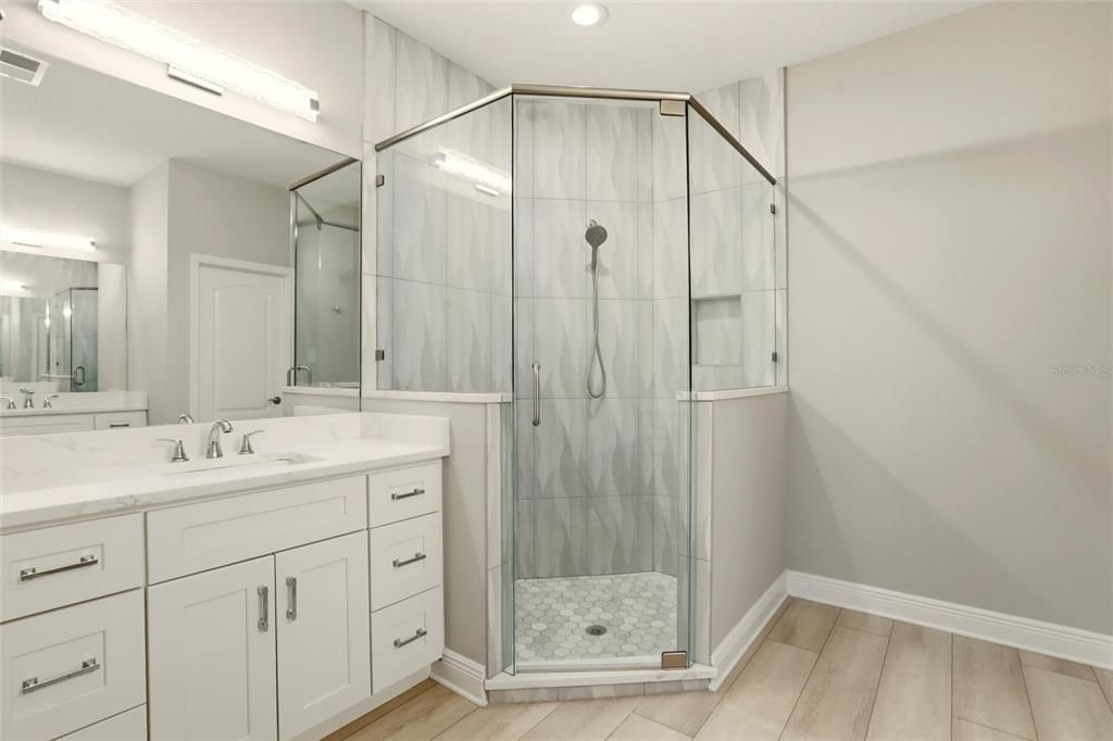 For Rent: $2,950 (3 beds, 2 baths, 2262 Square Feet)