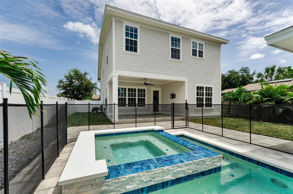 Active With Contract: $1,495,000 (4 beds, 3 baths, 2862 Square Feet)