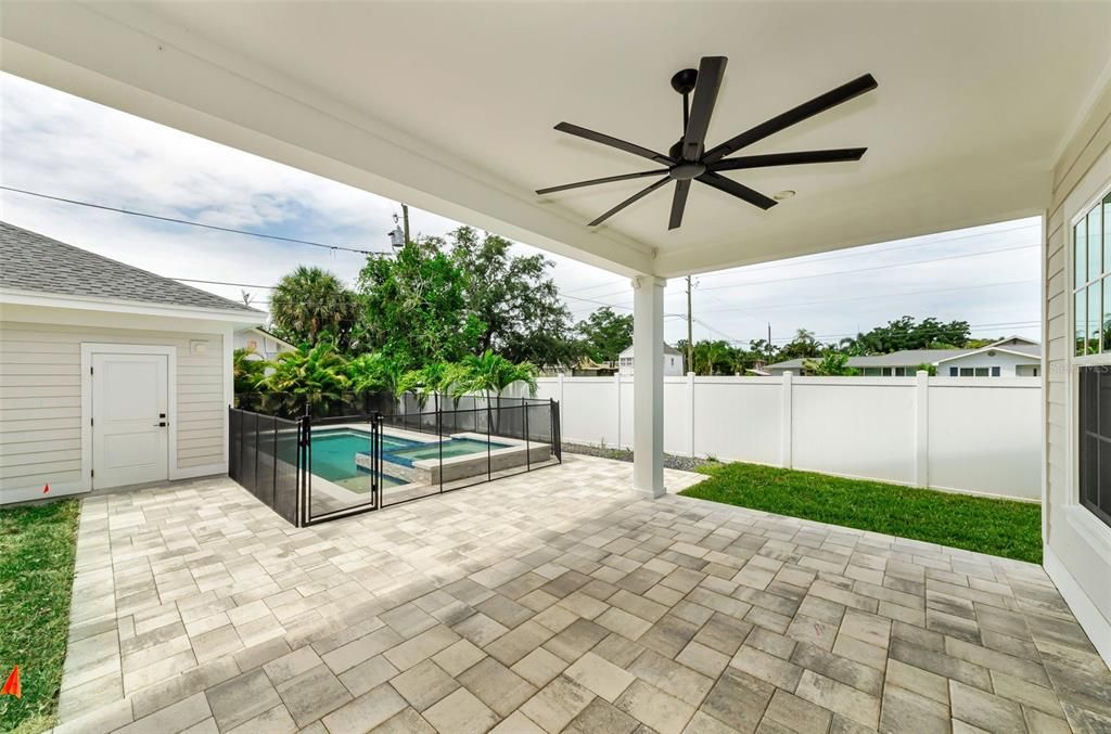 Active With Contract: $1,495,000 (4 beds, 3 baths, 2862 Square Feet)