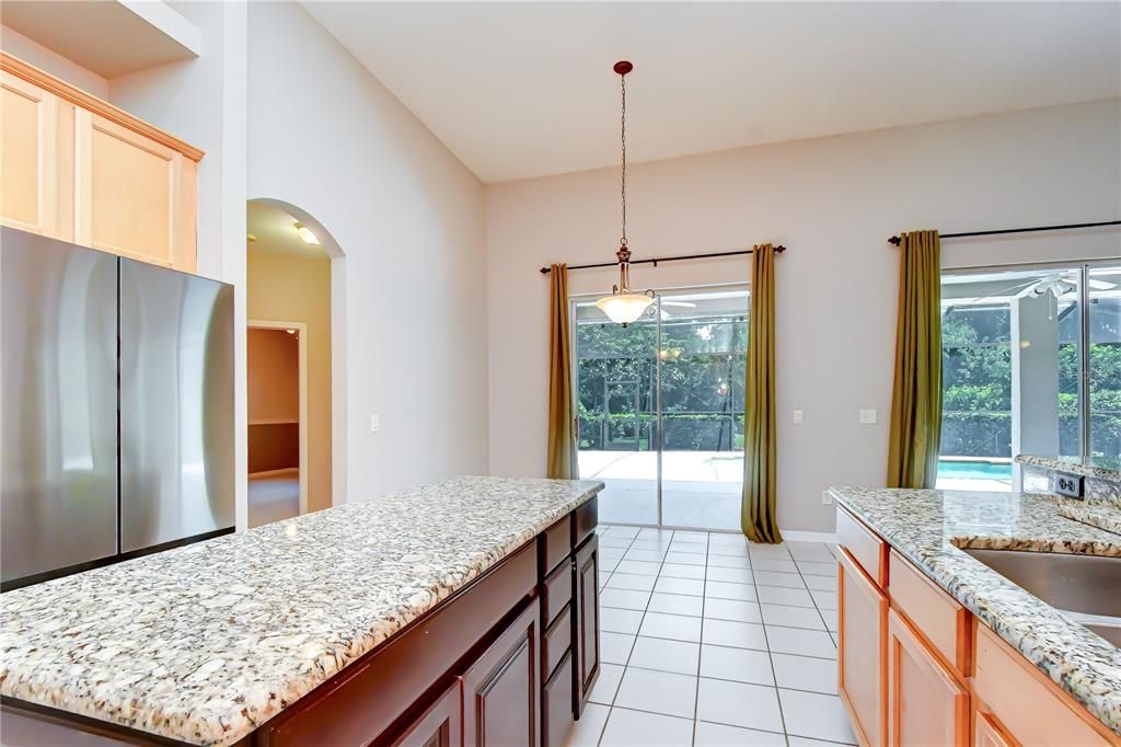 For Sale: $625,000 (4 beds, 3 baths, 2462 Square Feet)