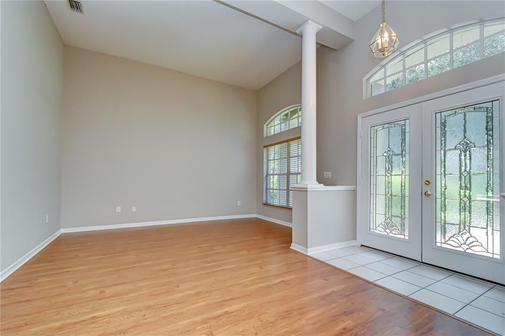 For Sale: $625,000 (4 beds, 3 baths, 2462 Square Feet)