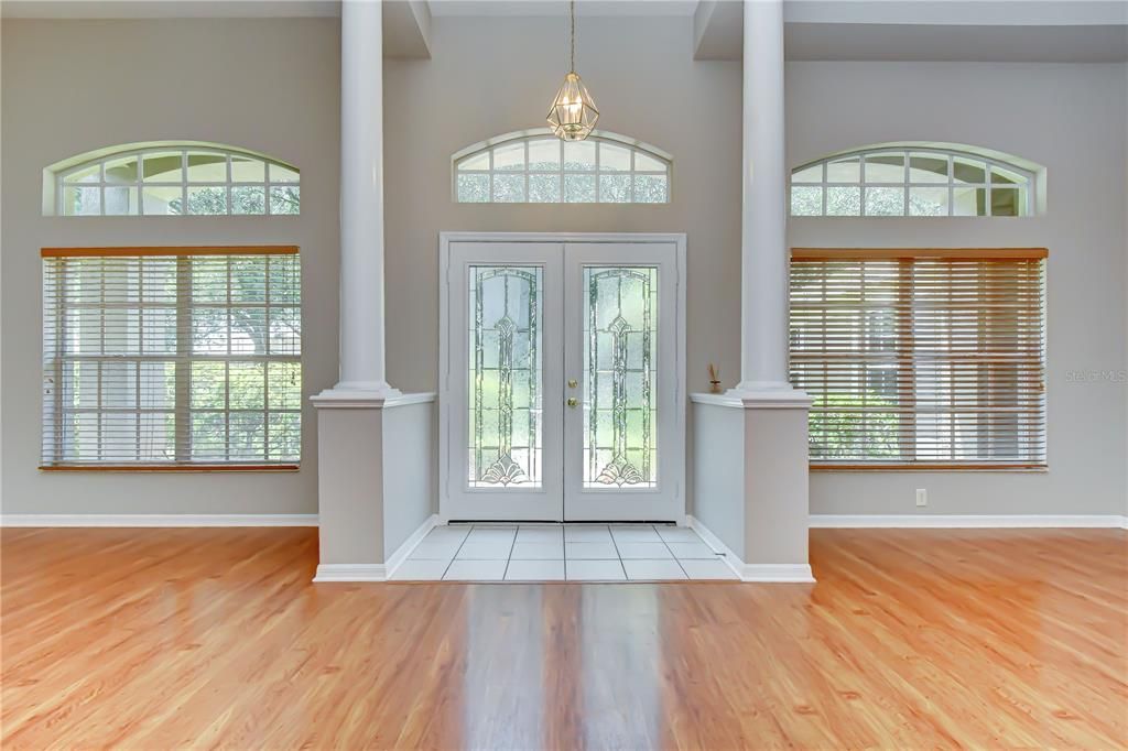 For Sale: $625,000 (4 beds, 3 baths, 2462 Square Feet)