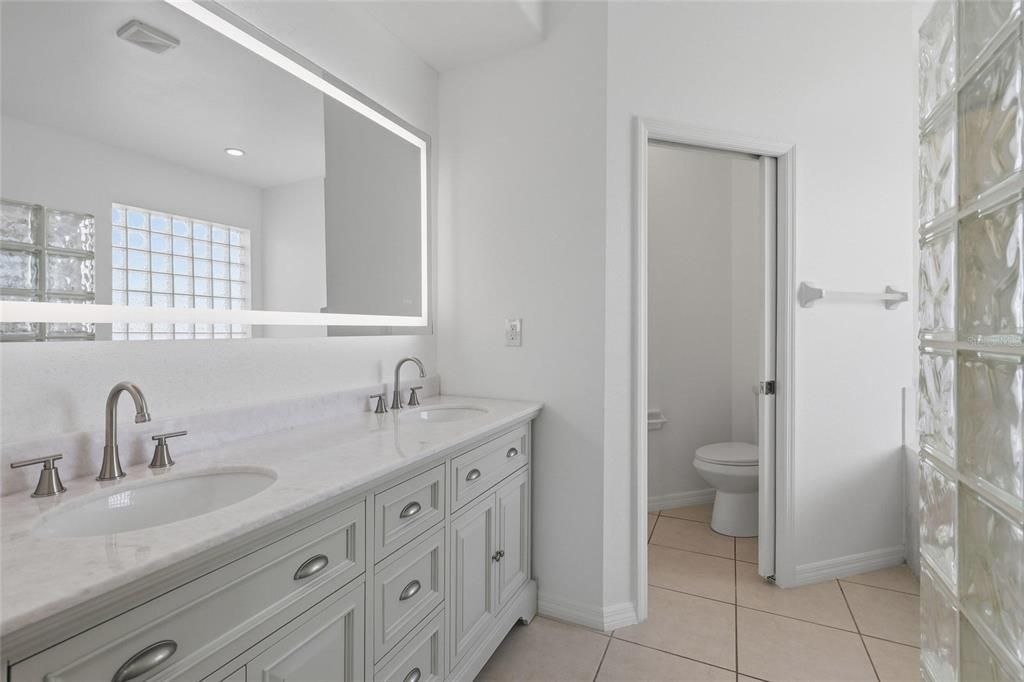 For Sale: $429,000 (3 beds, 2 baths, 2286 Square Feet)