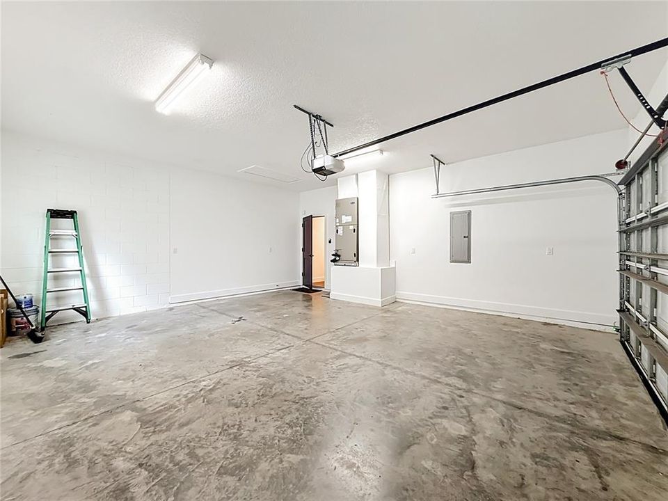 For Sale: $715,000 (4 beds, 2 baths, 2092 Square Feet)