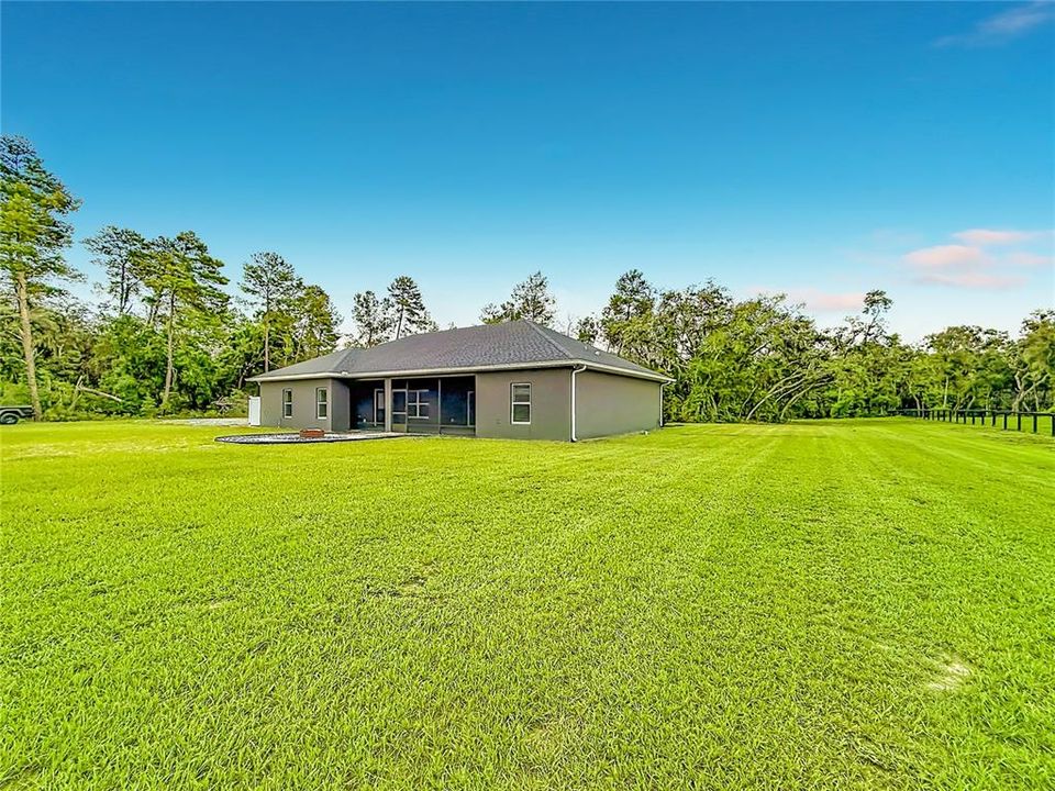 For Sale: $715,000 (4 beds, 2 baths, 2092 Square Feet)