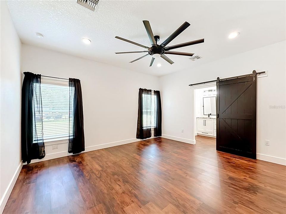 For Sale: $715,000 (4 beds, 2 baths, 2092 Square Feet)