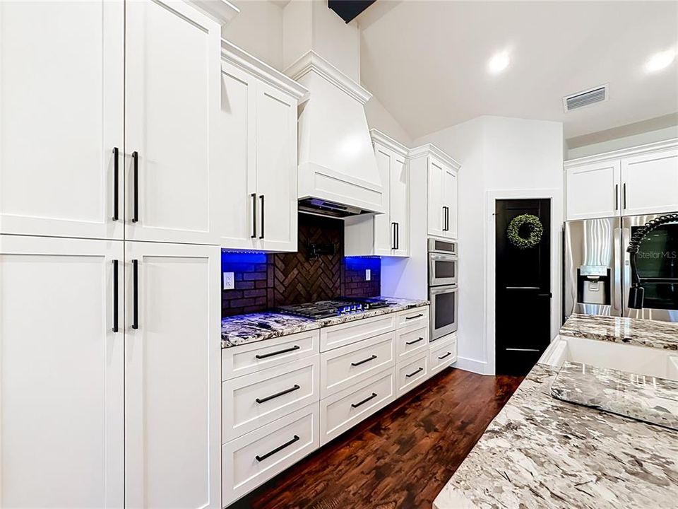 For Sale: $715,000 (4 beds, 2 baths, 2092 Square Feet)
