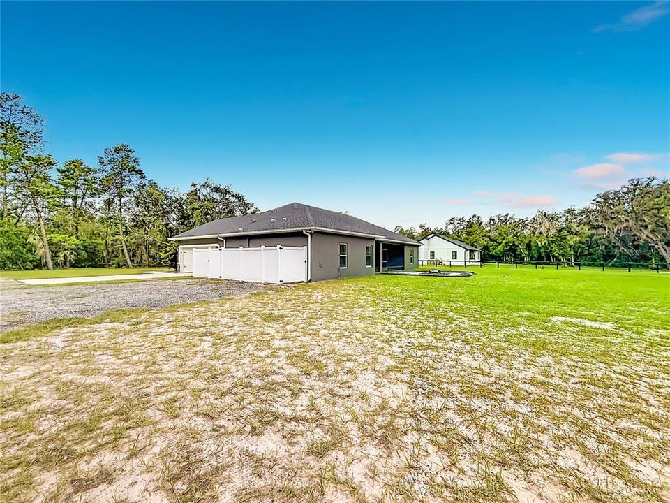 For Sale: $715,000 (4 beds, 2 baths, 2092 Square Feet)