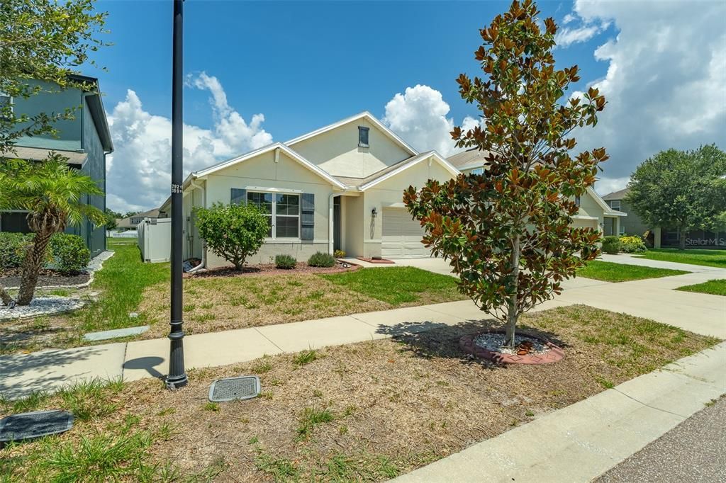 For Sale: $349,000 (4 beds, 2 baths, 1846 Square Feet)