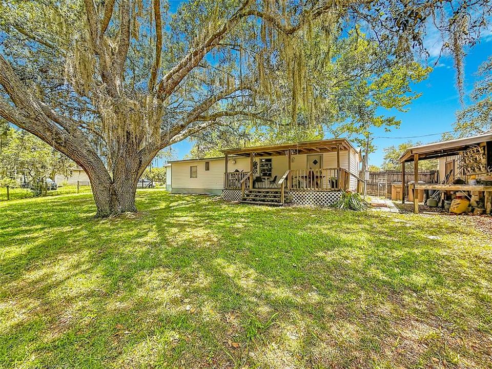For Sale: $230,000 (3 beds, 3 baths, 1384 Square Feet)