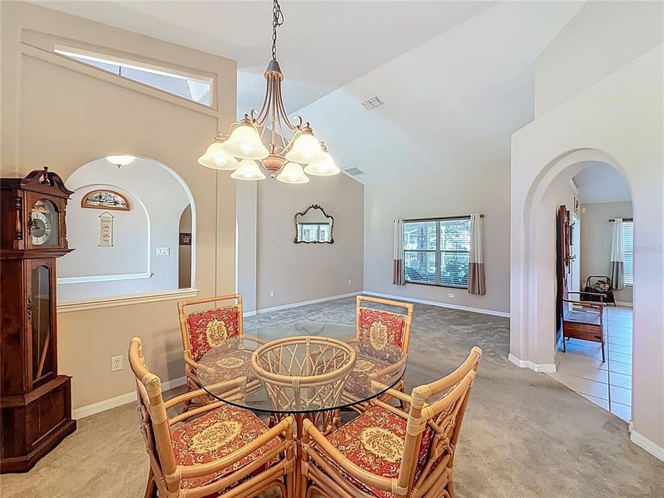 На продажу: $459,900 (3 спален, 2 ванн, 2300 Квадратных фут)