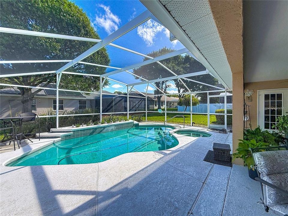 На продажу: $459,900 (3 спален, 2 ванн, 2300 Квадратных фут)