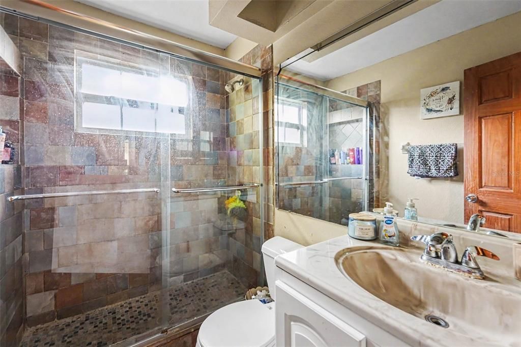 На продажу: $375,000 (3 спален, 2 ванн, 1588 Квадратных фут)