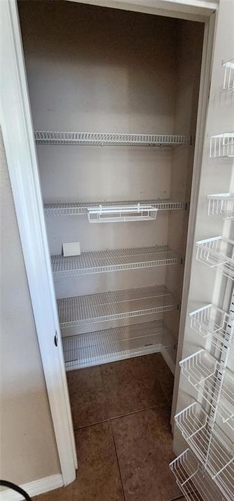 На продажу: $299,000 (3 спален, 2 ванн, 1653 Квадратных фут)